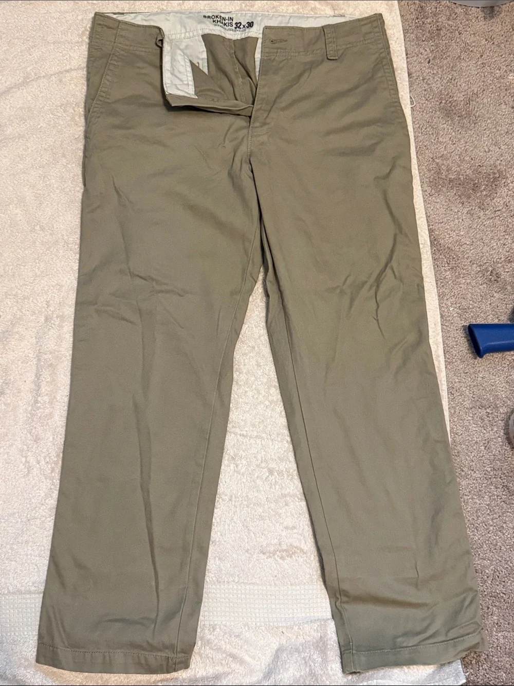 Old Navy Men's Olive Chino Pants 32 x 30